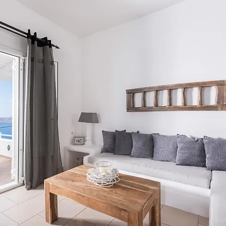 Villa Morfes House *
