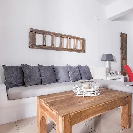 Villa Morfes House